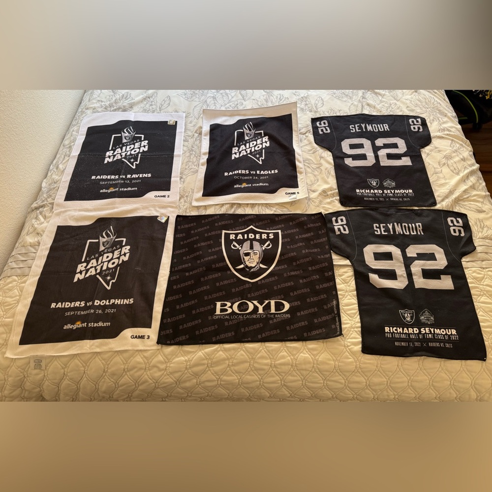 Black and White Jersey Collection